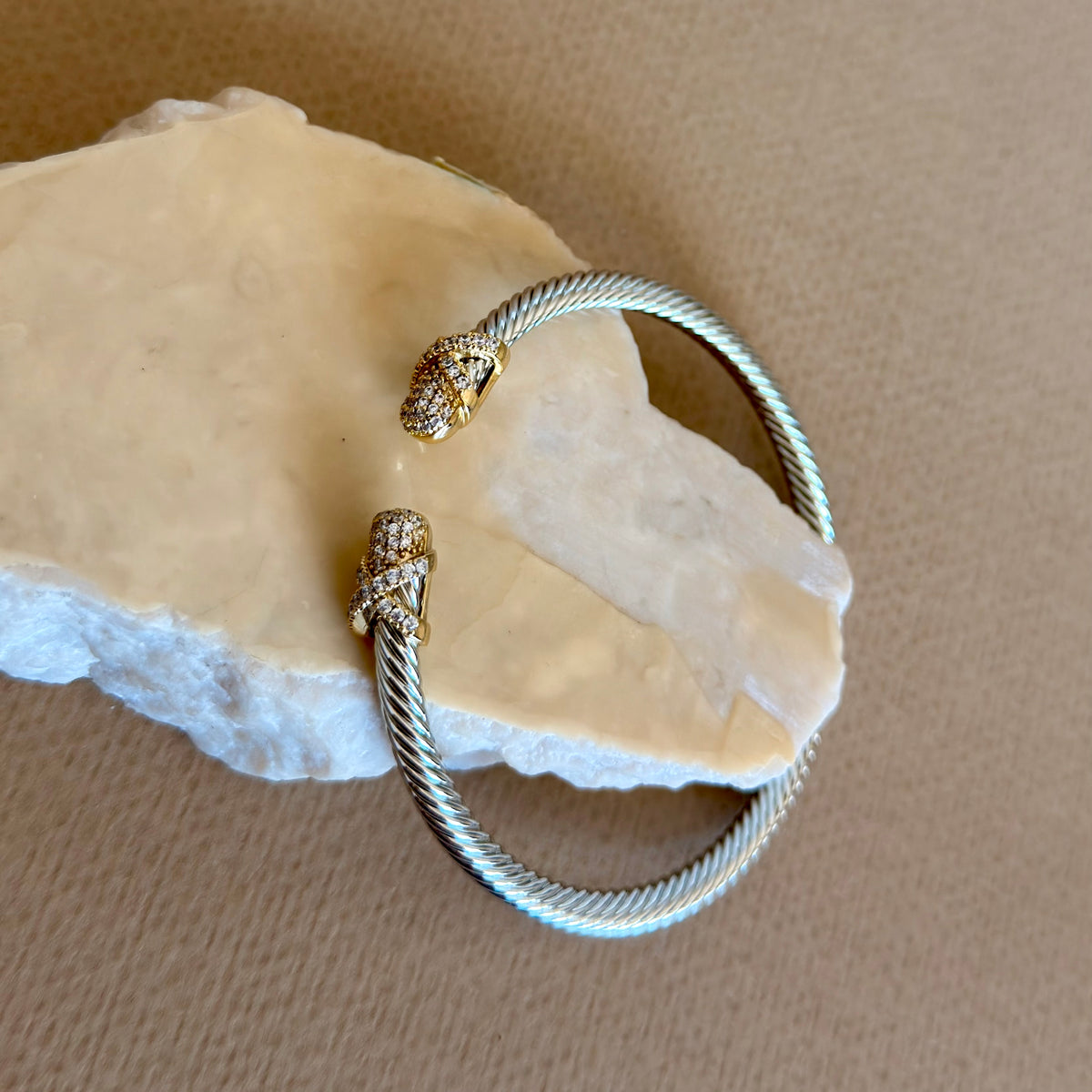 Korven | Gold Plated Bangle