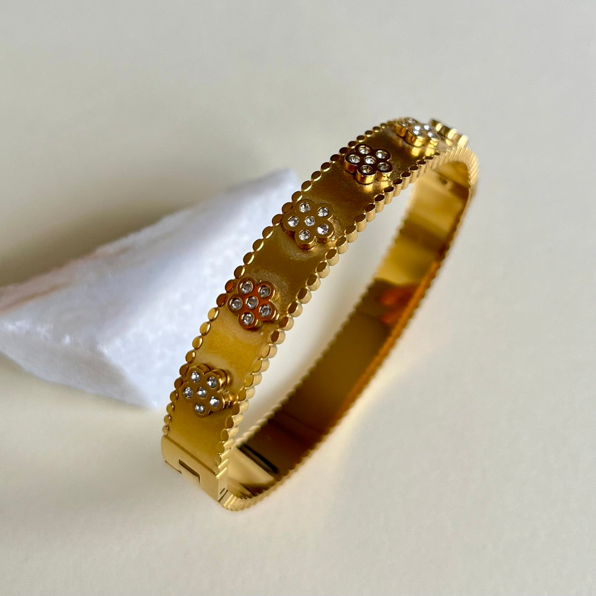 Bliss 02 | Gold Plated Bangle