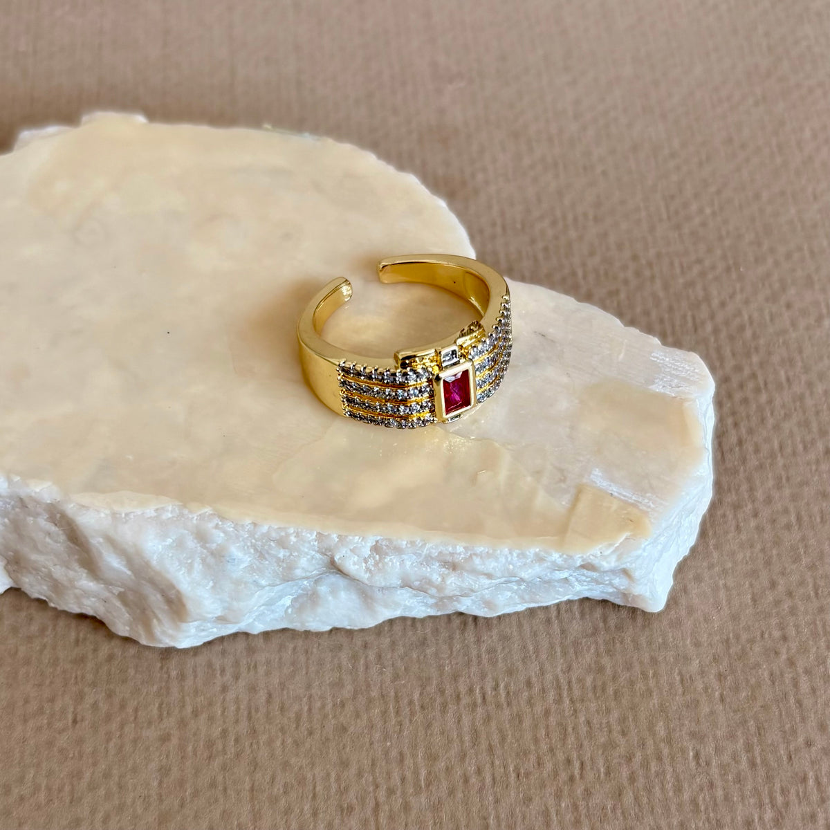 Uvelon | Gold Plated Ring