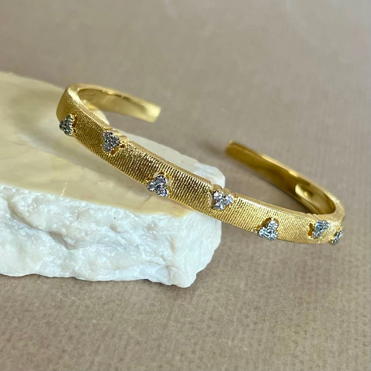 Trovina 03 | Gold Plated Bangle