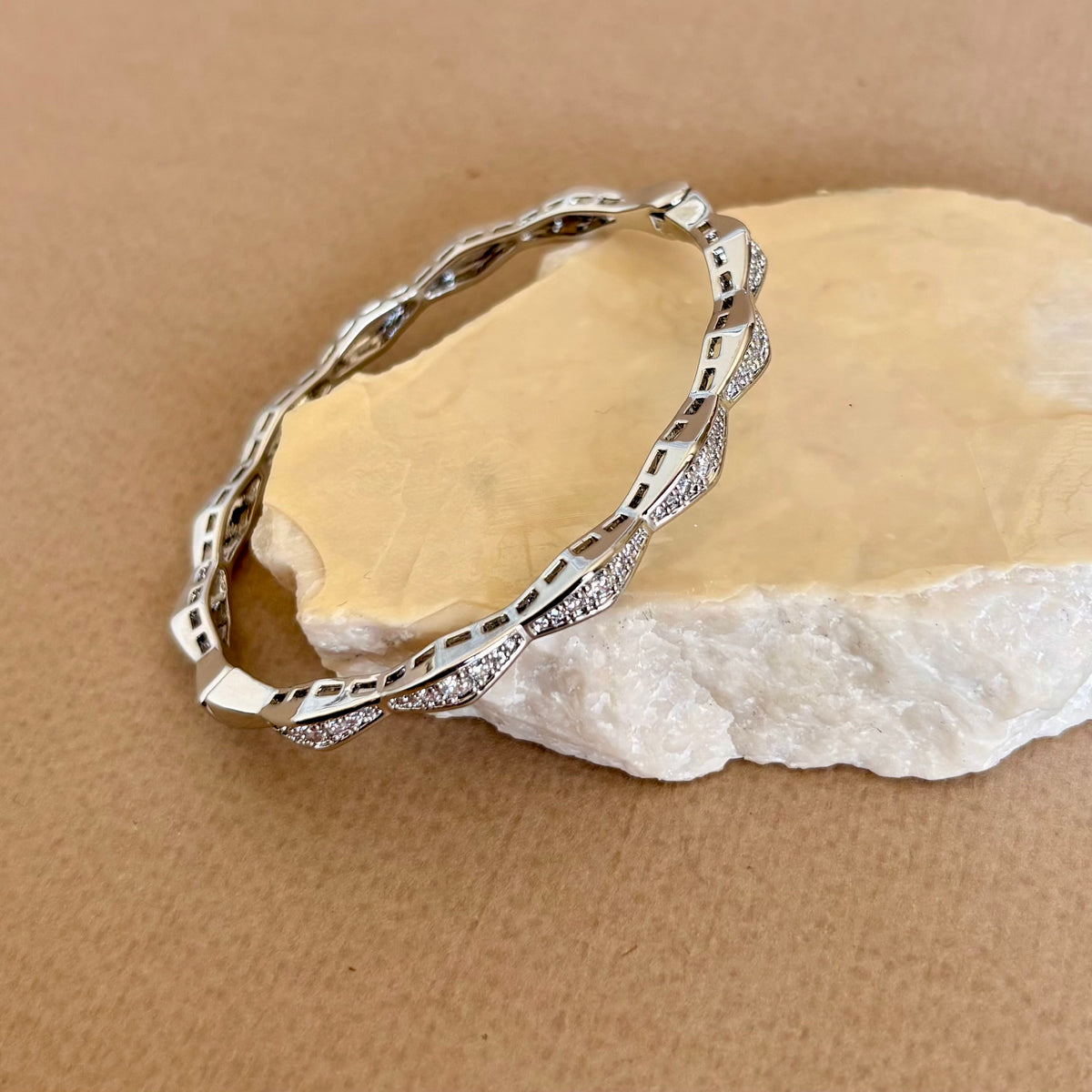 Sarnelle | White Gold Plated Bangle