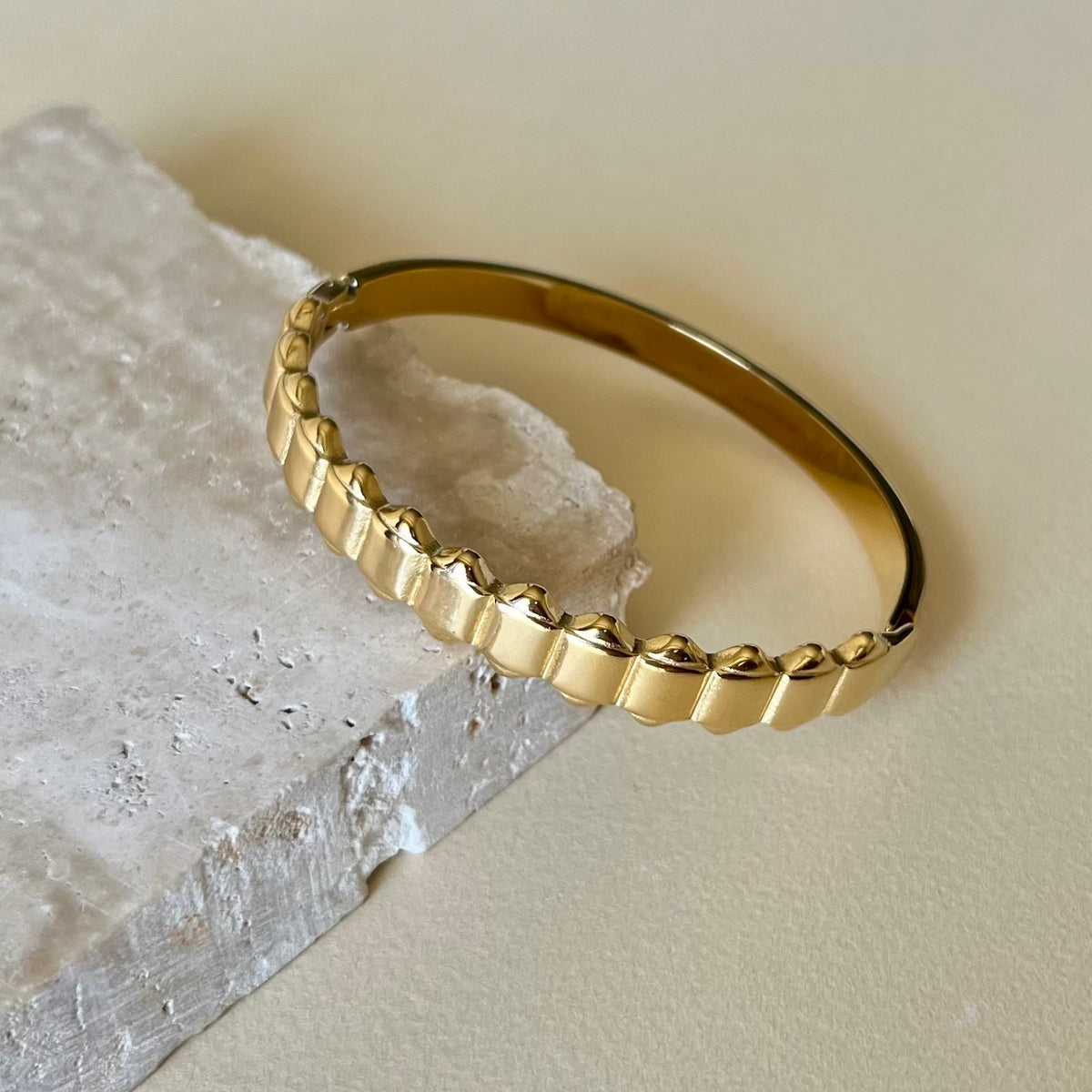 Arizona | Gold Plated Bangle