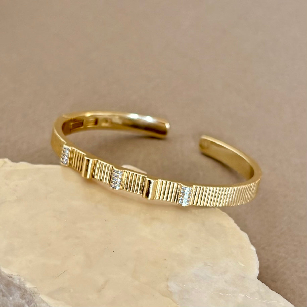 Zayna | Gold Plated Bangle