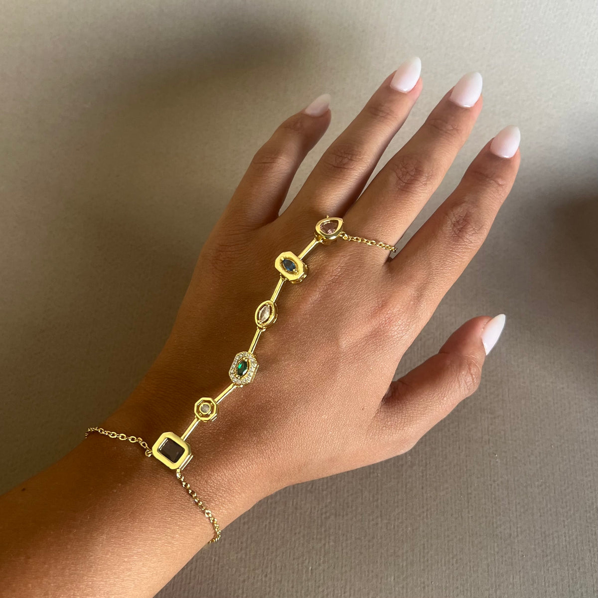 Selor | Gold Plated Hand Chain - Bracelet
