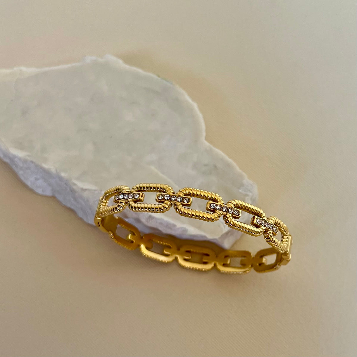 Gleamira | Gold Plated Bangle