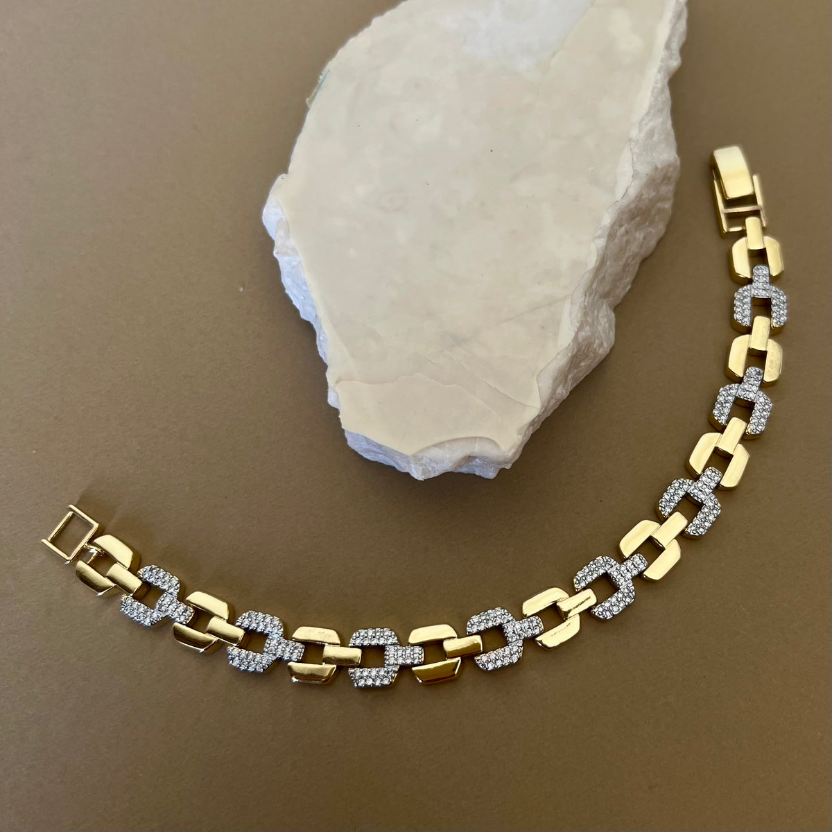 Onyx 08 | Gold Plated Bracelet