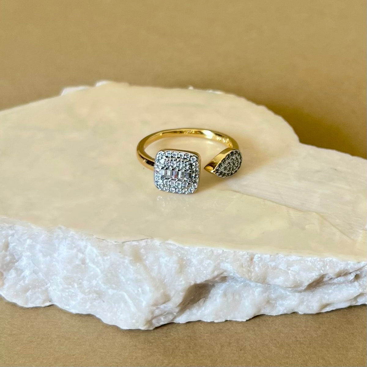 Zenvia 02 | Gold Plated Ring