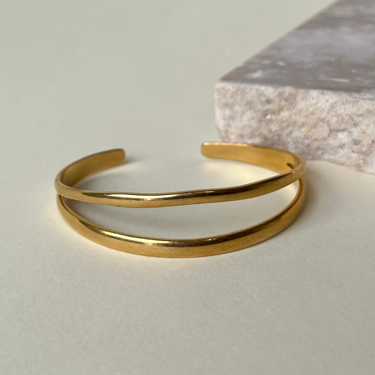 Sway | 18K Gold Plated Bangle