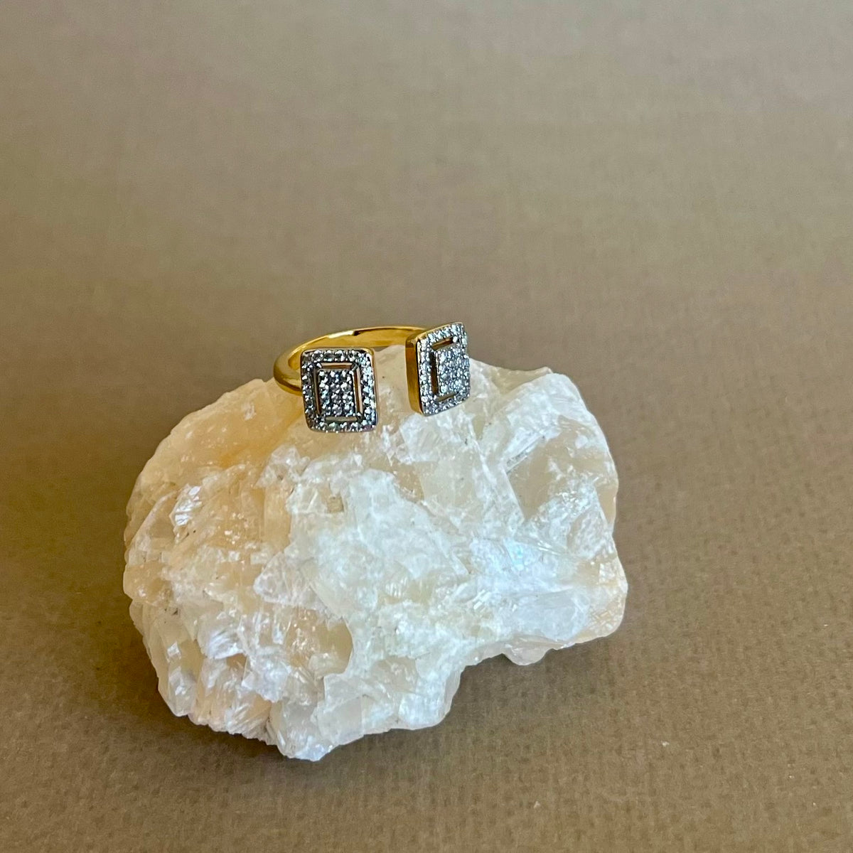 Zenevia 04 | Gold Plated Ring