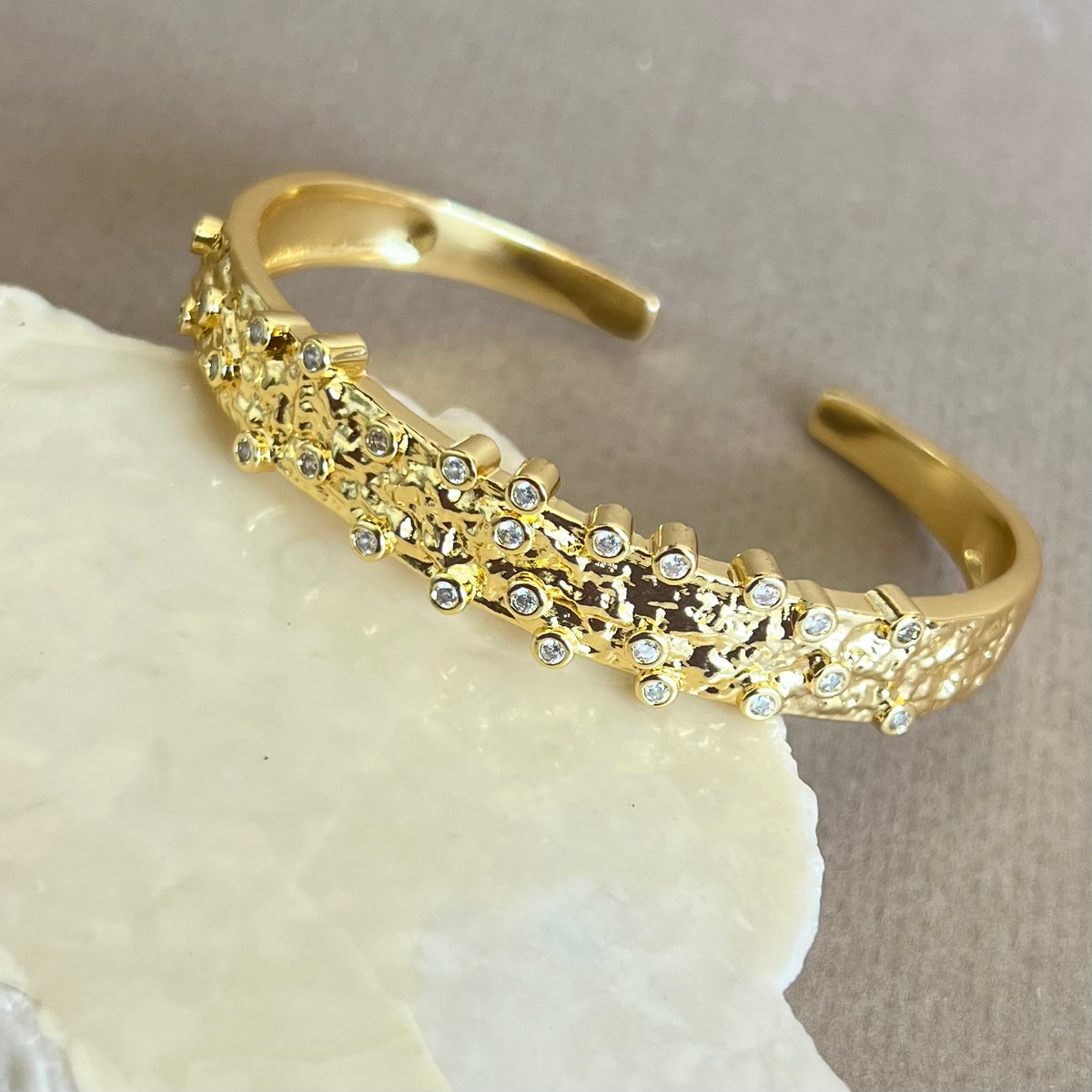 Hora | Gold Plated Bangle