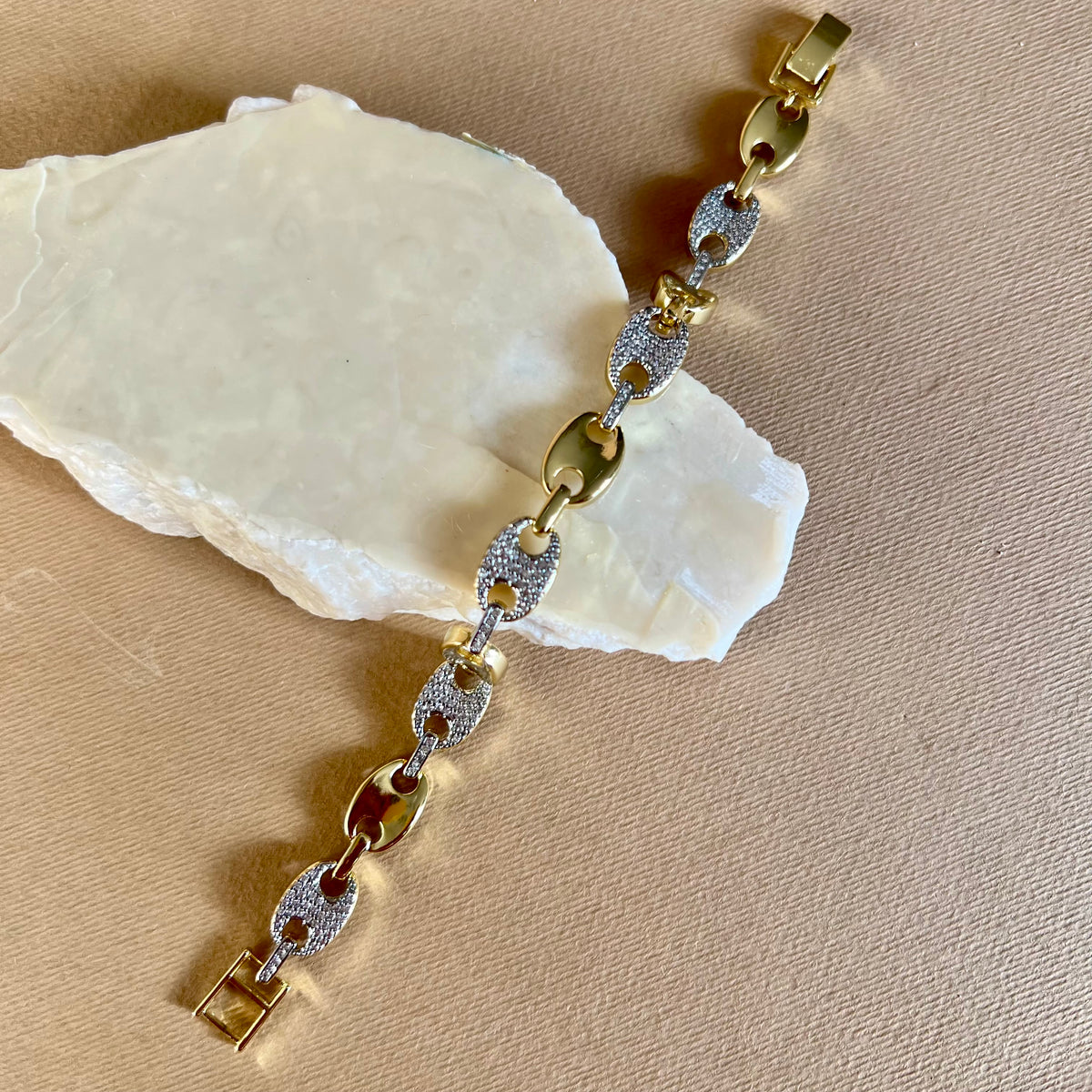 Onyx 14 | Gold Plated Bracelet