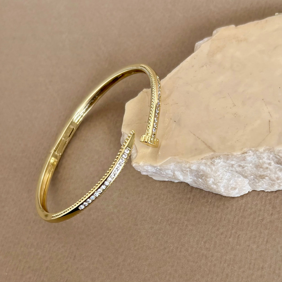 Valmirel | Gold Plated Bangle