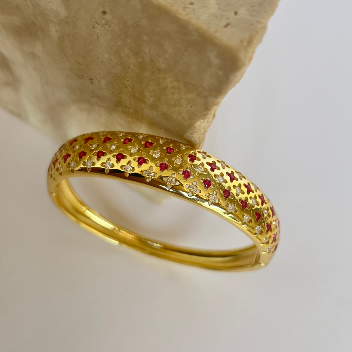 Rouge | Gold Plated Bangle