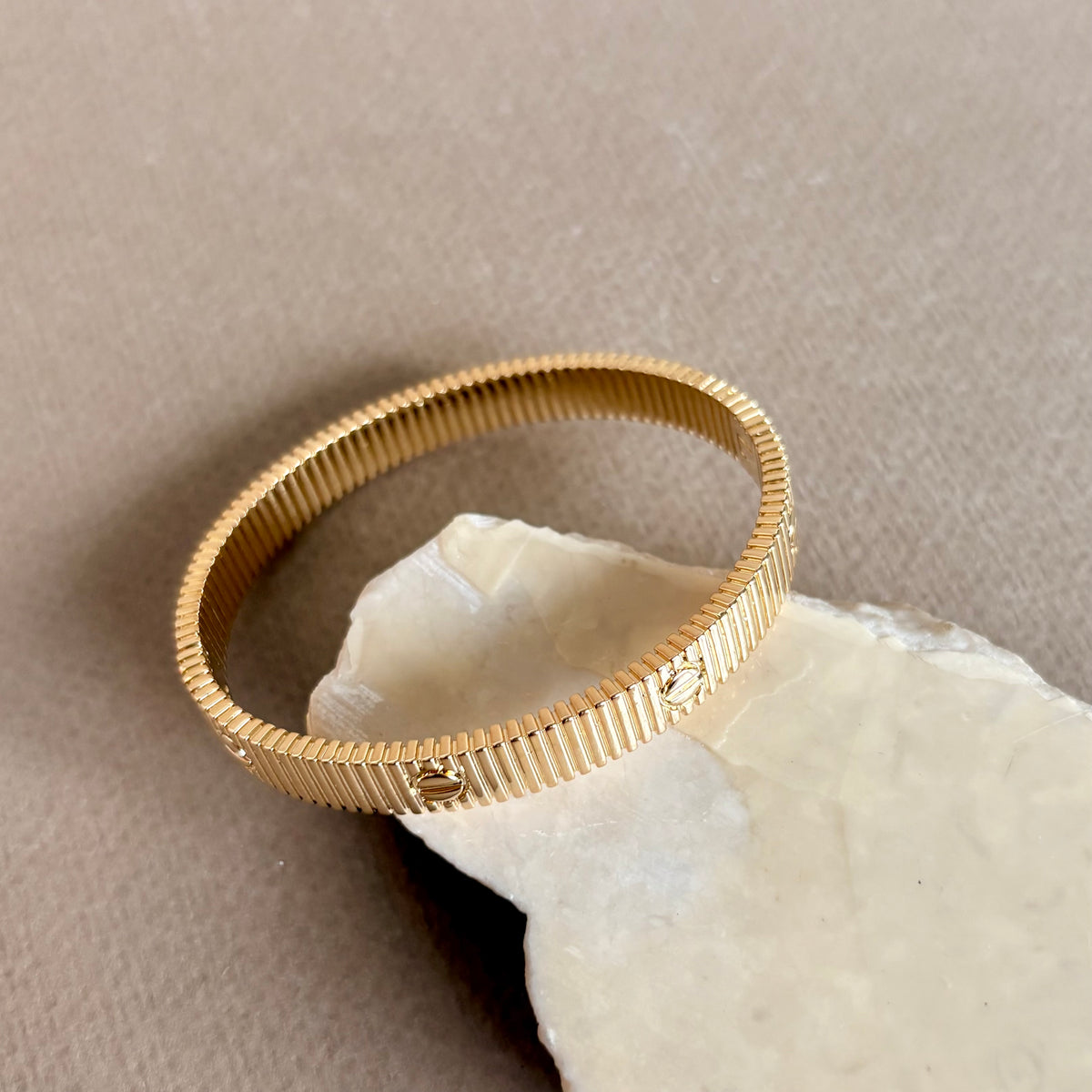 Blinky 02 | Gold Plated Bangle