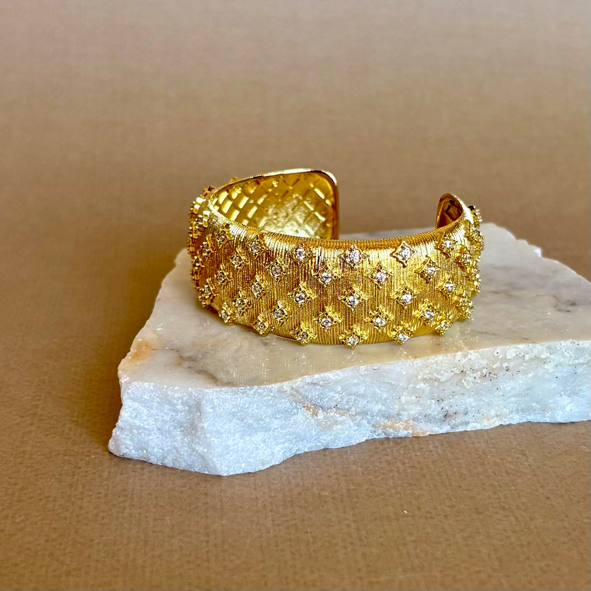 Aurora | Gold Plated Bangle