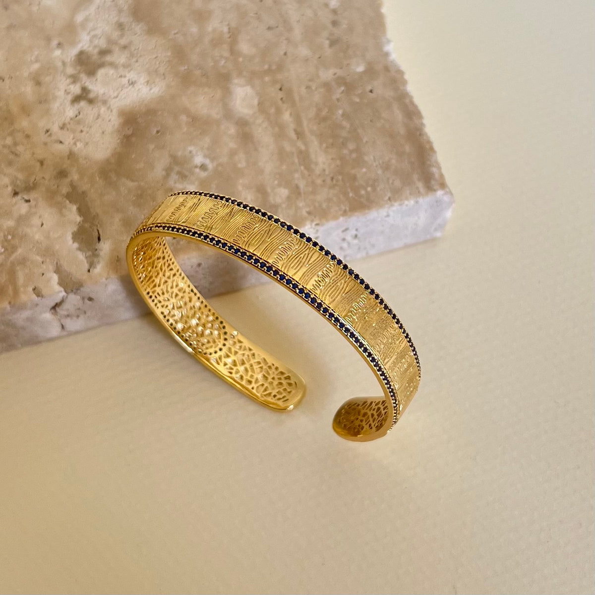 Agate 02 | Gold Plated Bangle