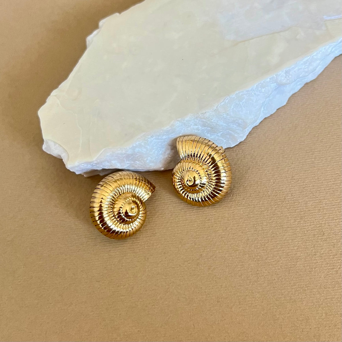Shell 02 | Gold Plated Earrings