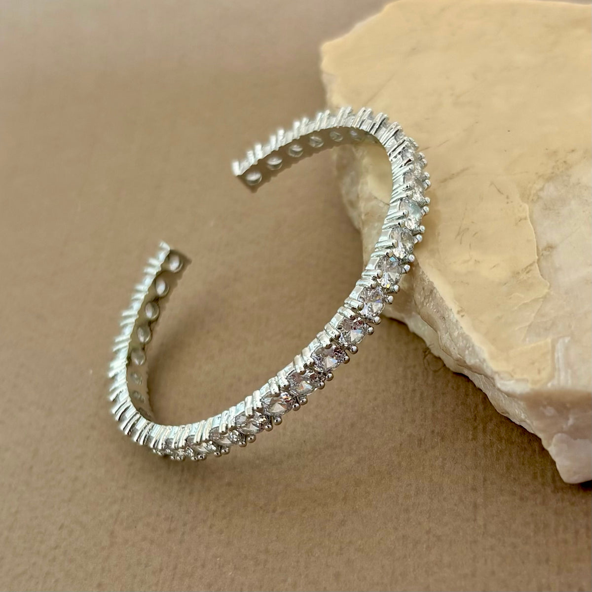 Essence 04 | White Gold Plated Bangle