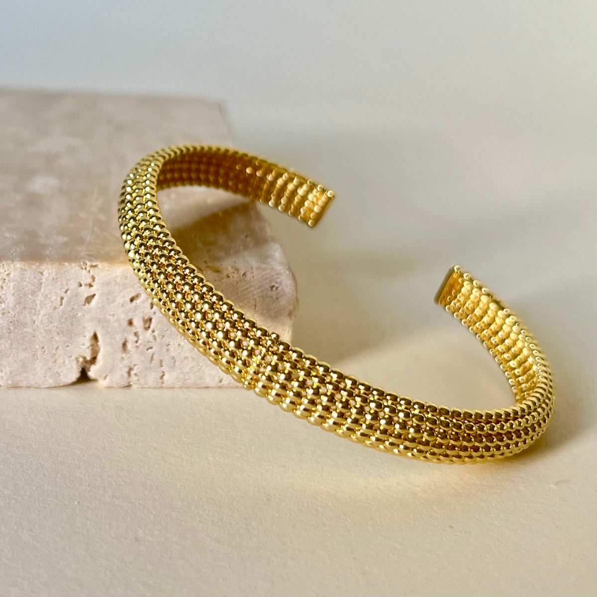 Elarith | Gold Plated Bangle