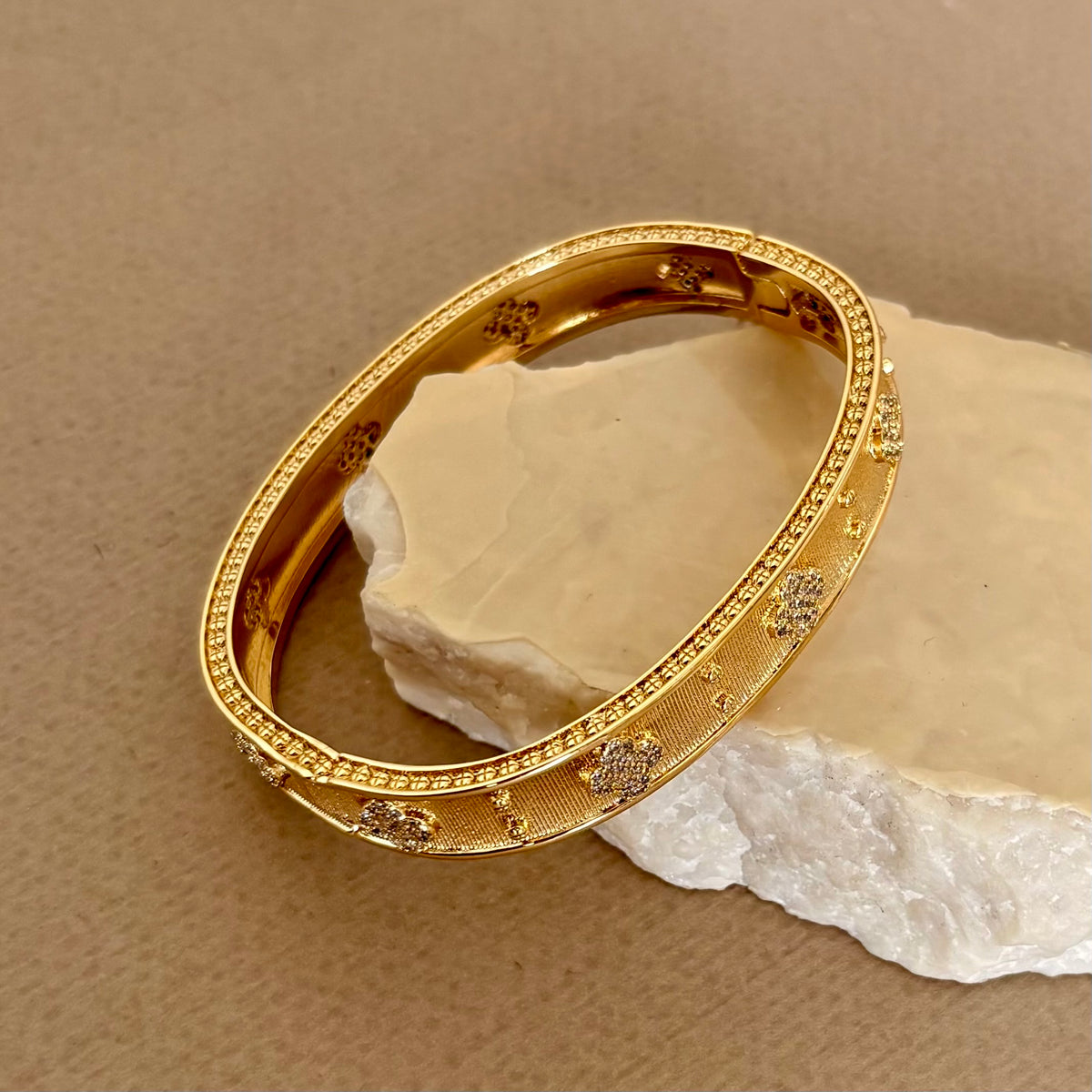 Lavorin 03 | Gold Plated Bangle