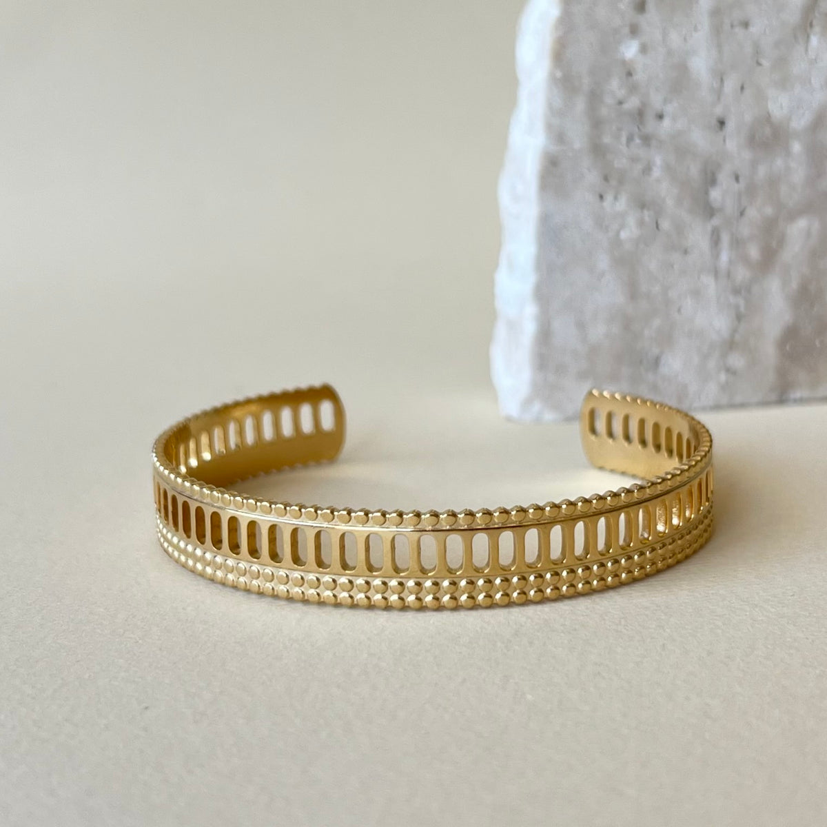 Sphere 05 | Gold Plated Bangle