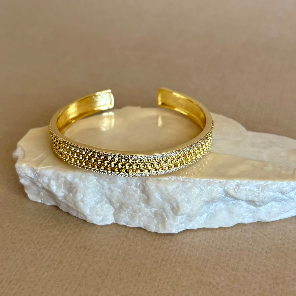 Girevain | Gold Plated Bangle