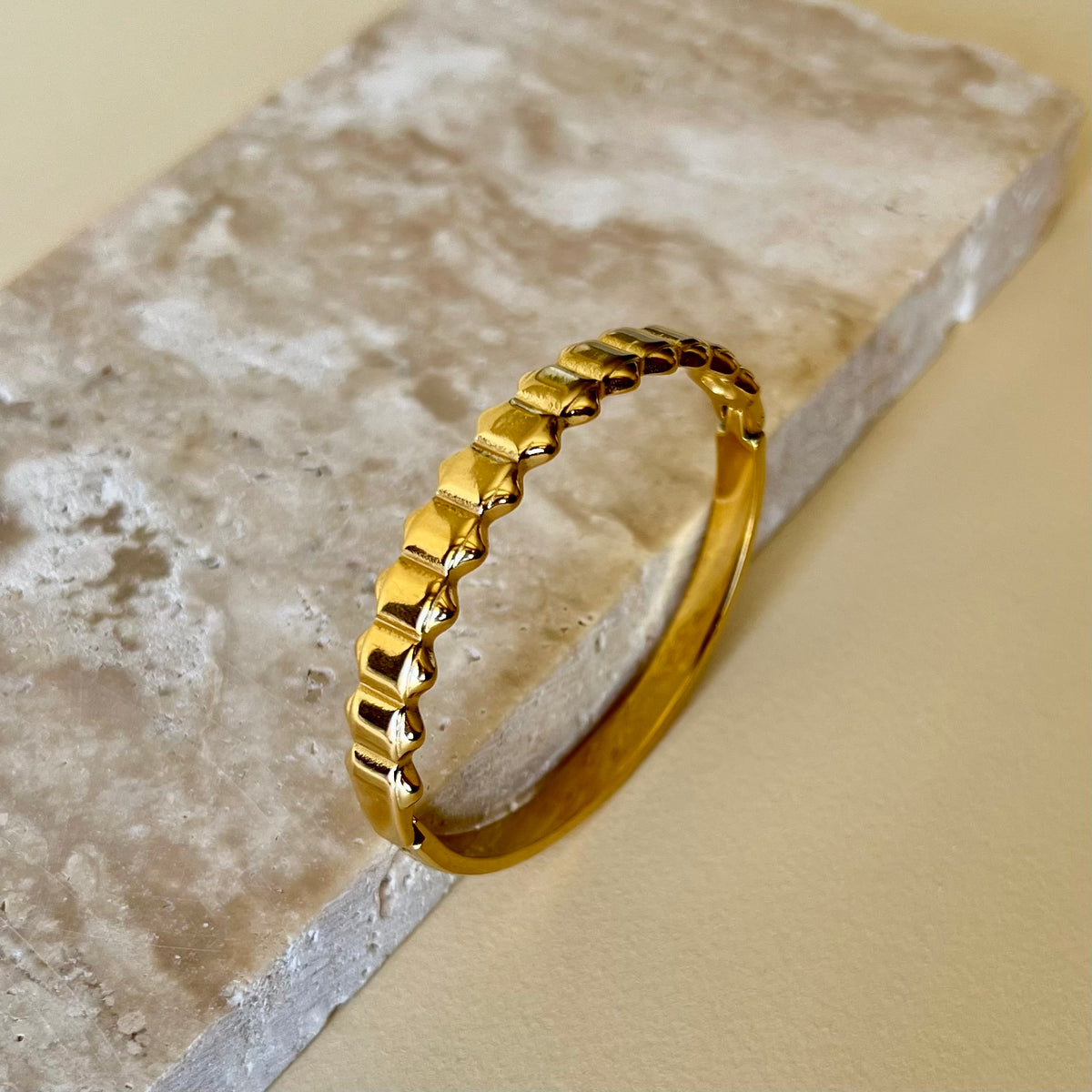 Arizona | Gold Plated Bangle