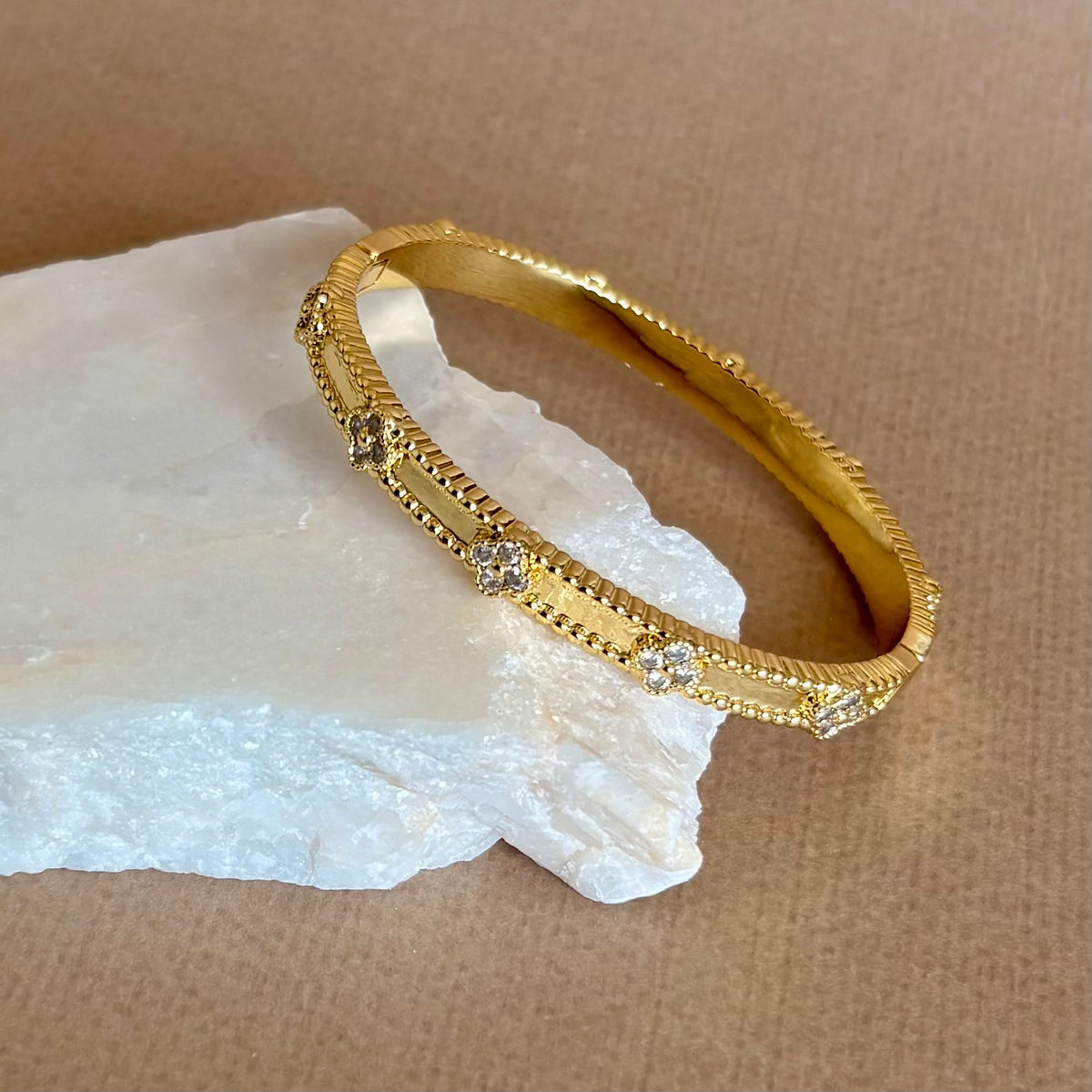 Carnelian | Gold Plated Bangle