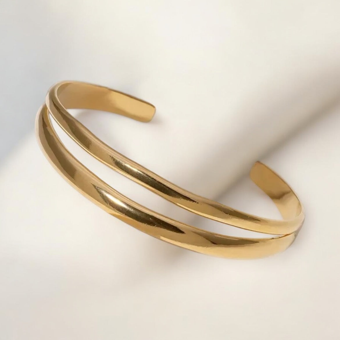 Sway | 18K Gold Plated Bangle