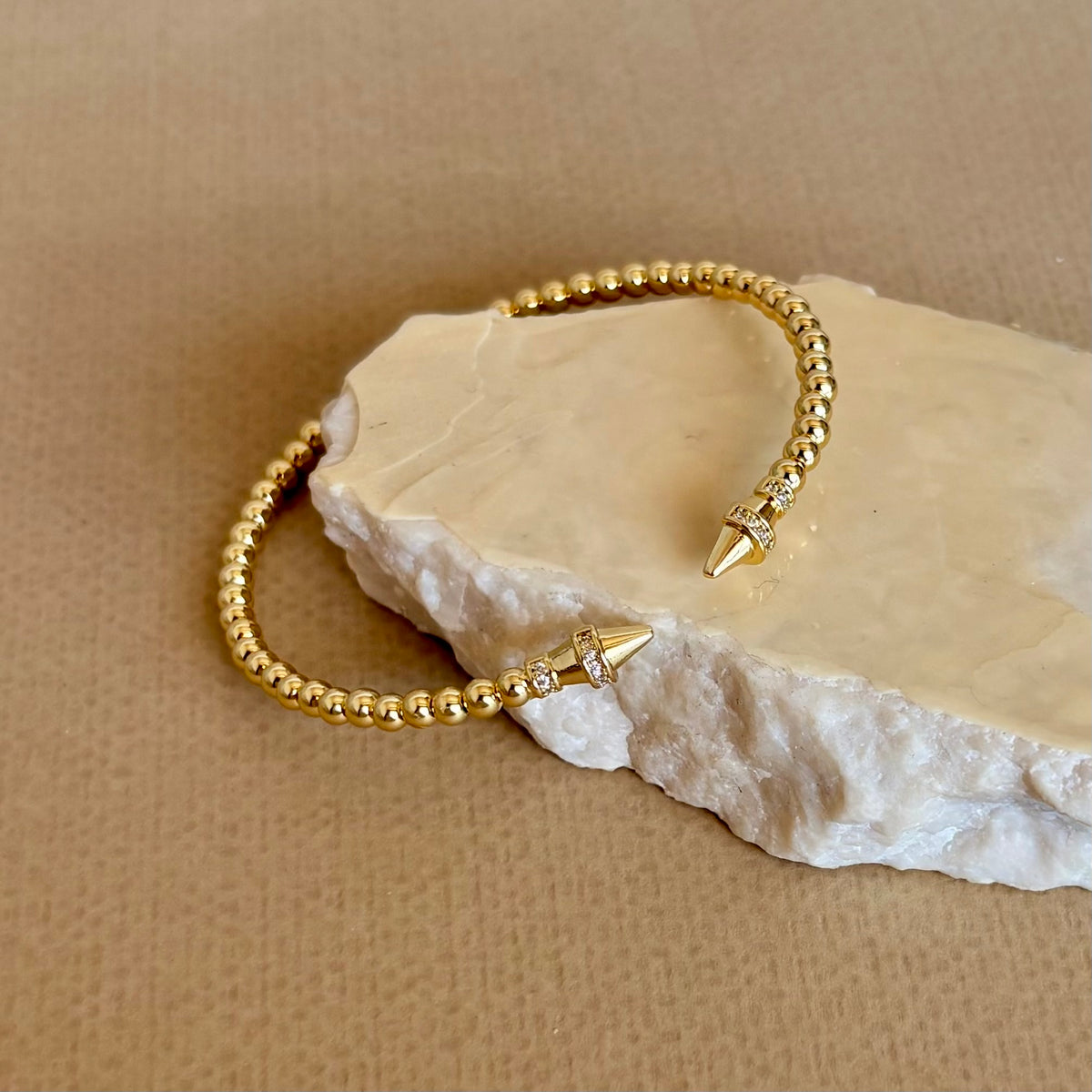 Nuvellea 02 | Gold Plated Bangle