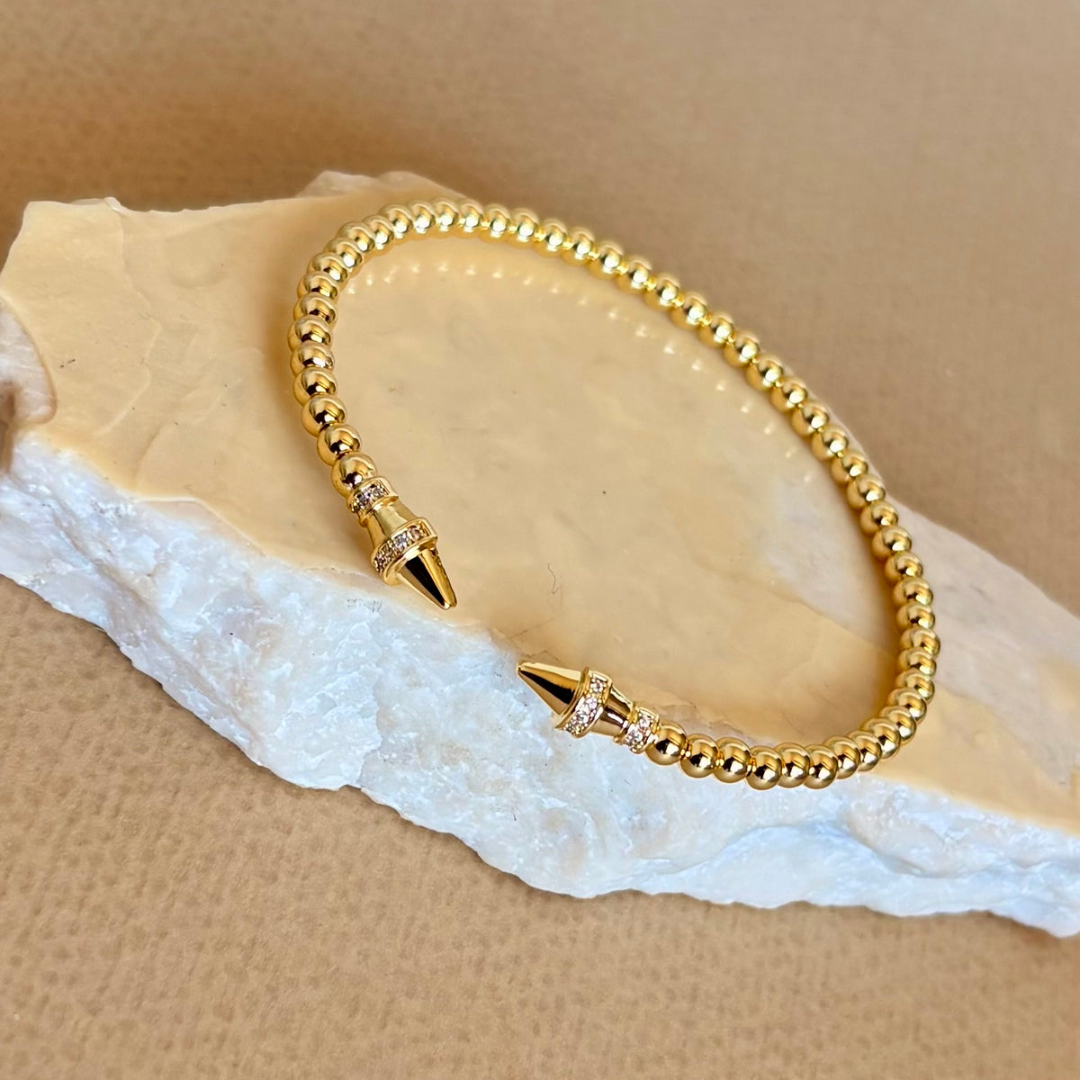 Nuvellea 02 | Gold Plated Bangle