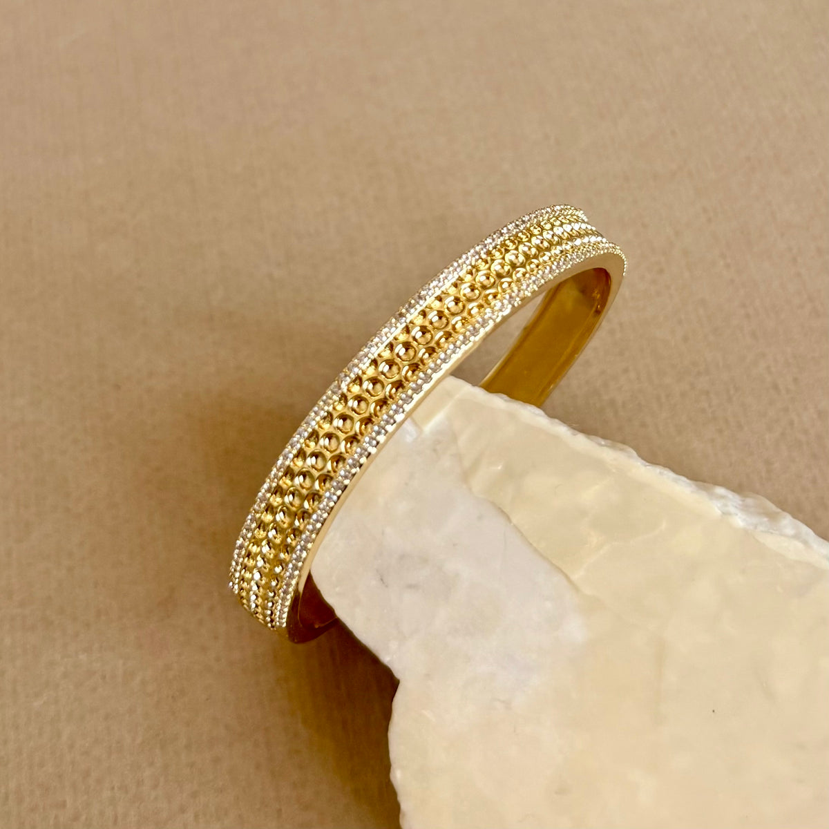 Girevain | Gold Plated Bangle