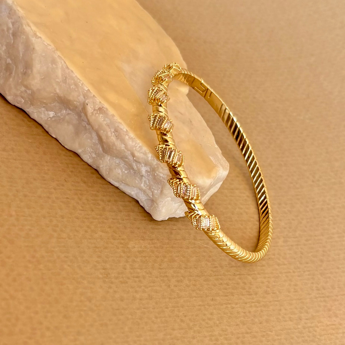 Darian | Gold Plated Bangle