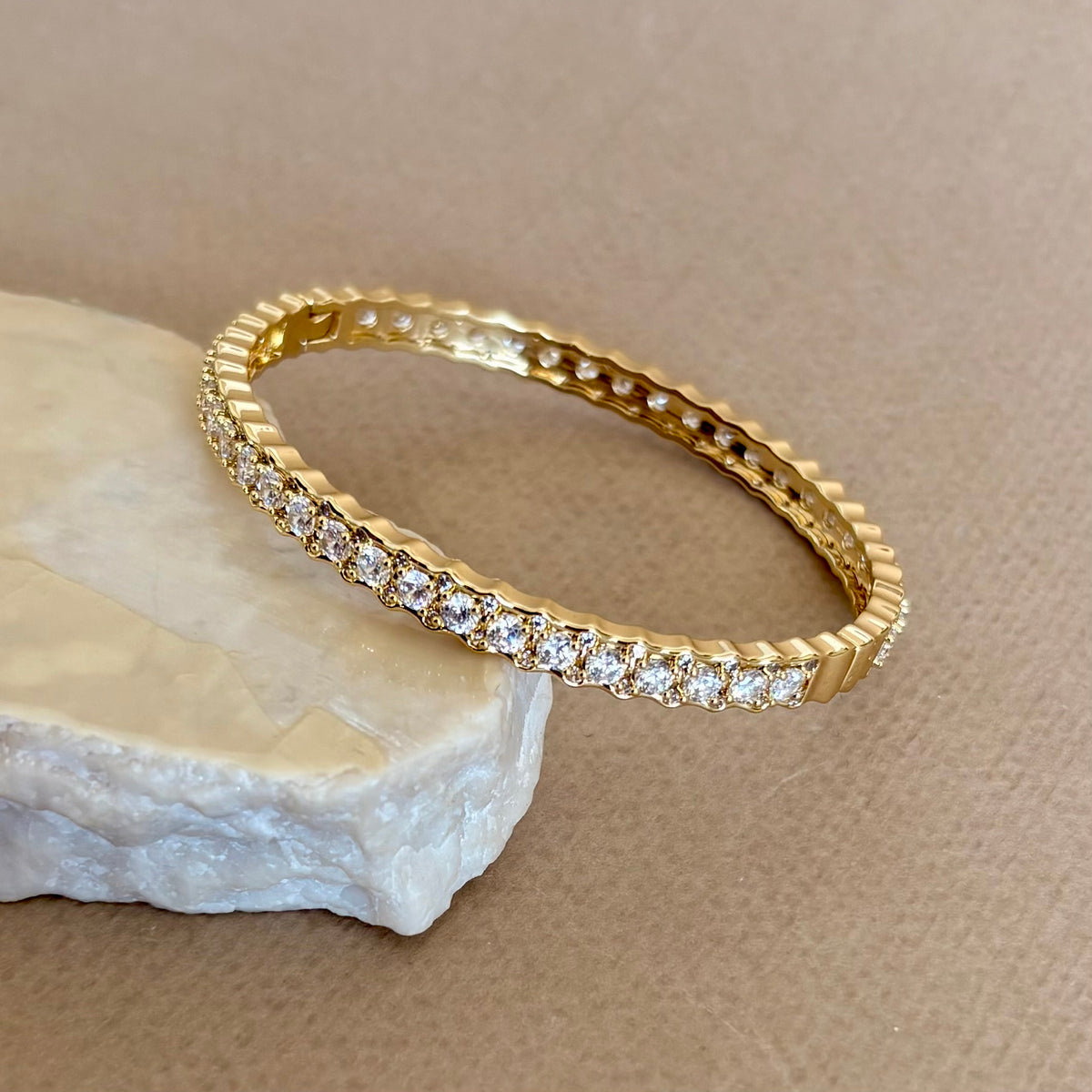 Vexa 02 | Gold Plated Bangle