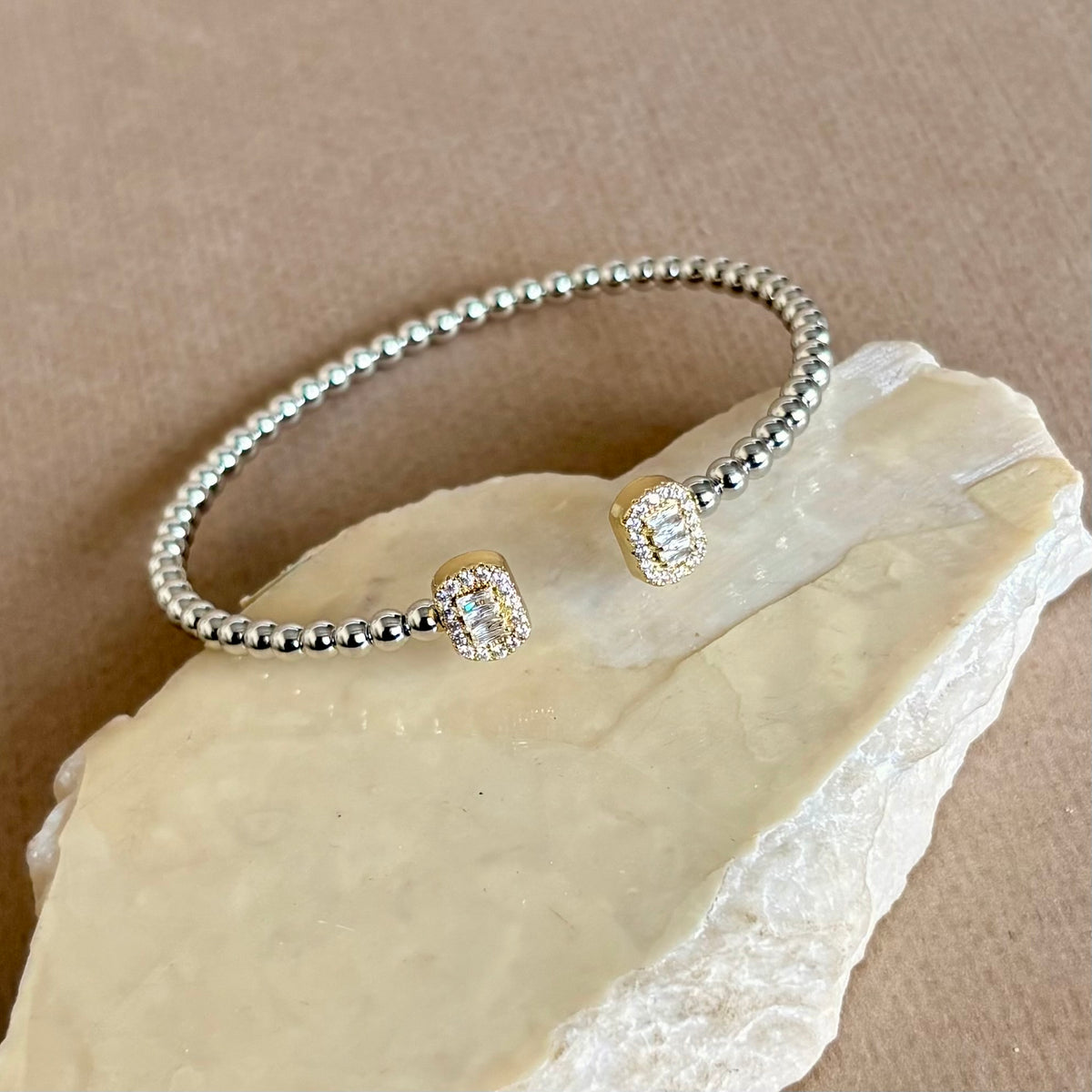 Sinal 05 | White Gold Plated Bangle