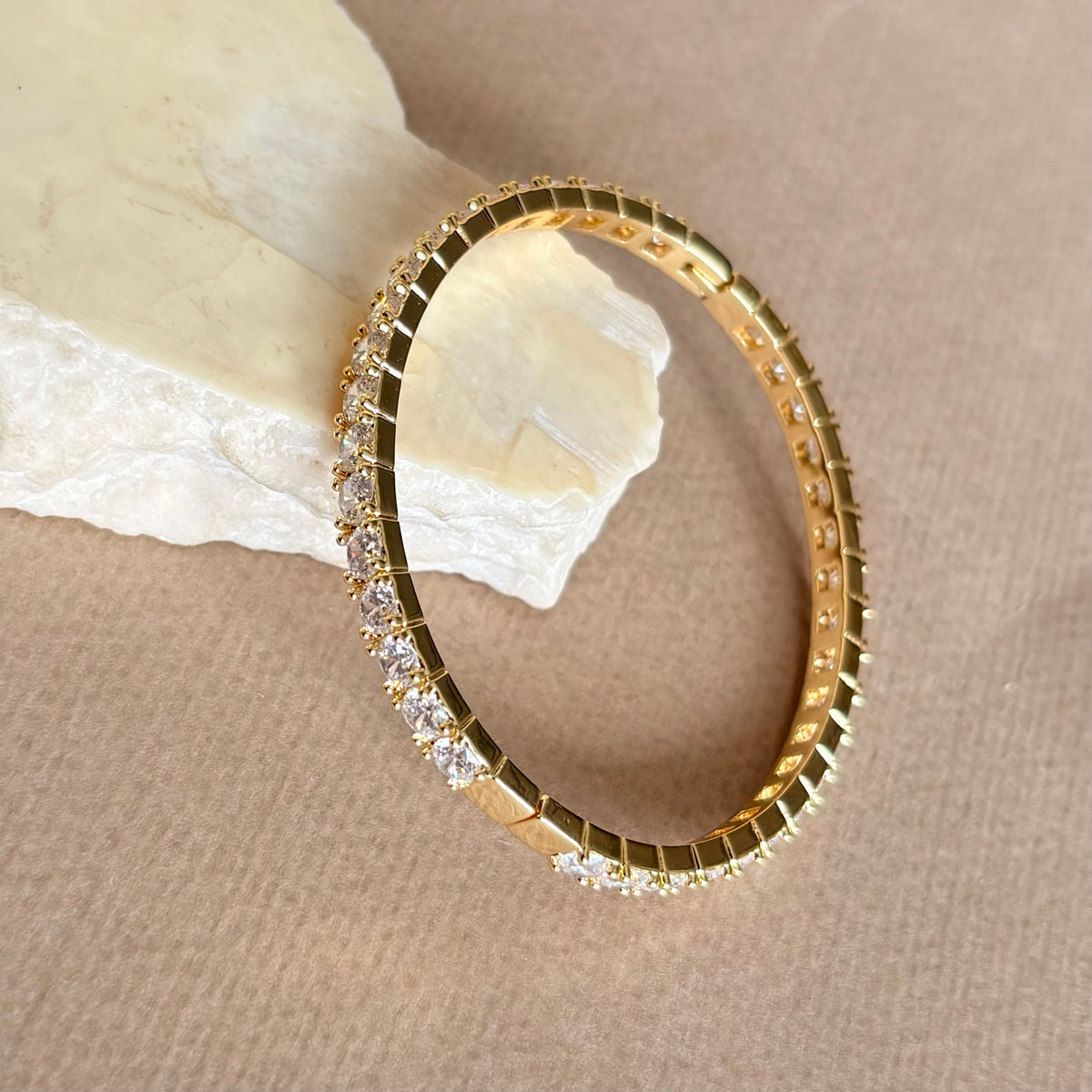 Essence 05 | GOLD Plated Bangle