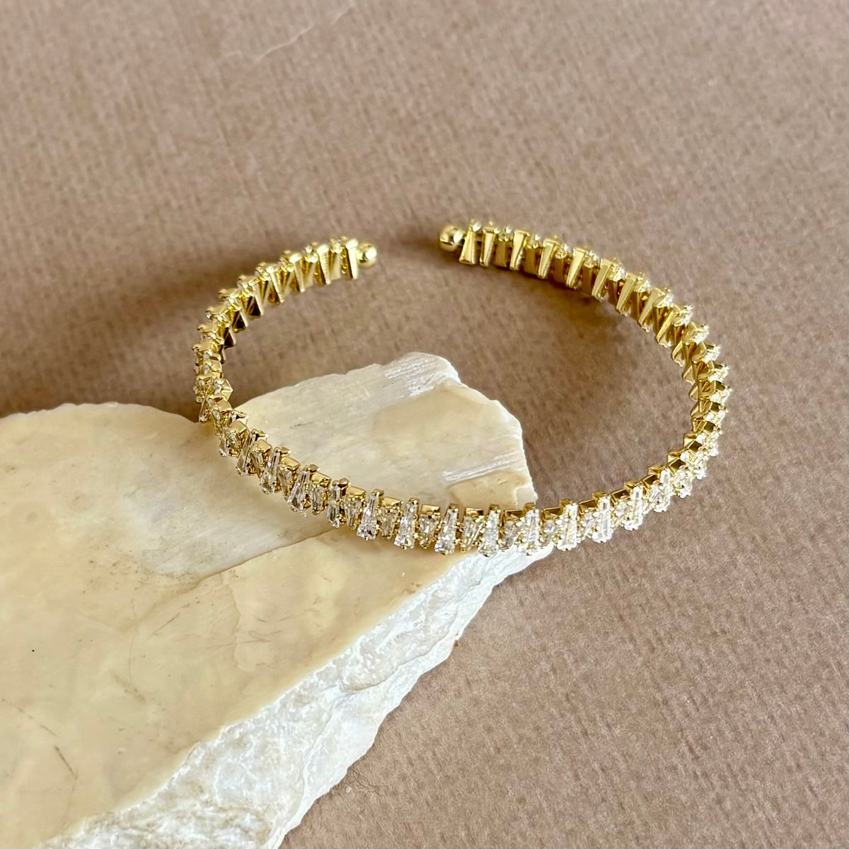 Caliora | Gold Plated Bangle