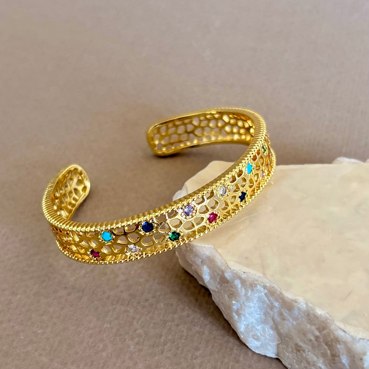 Vionne | Gold Plated Bangle