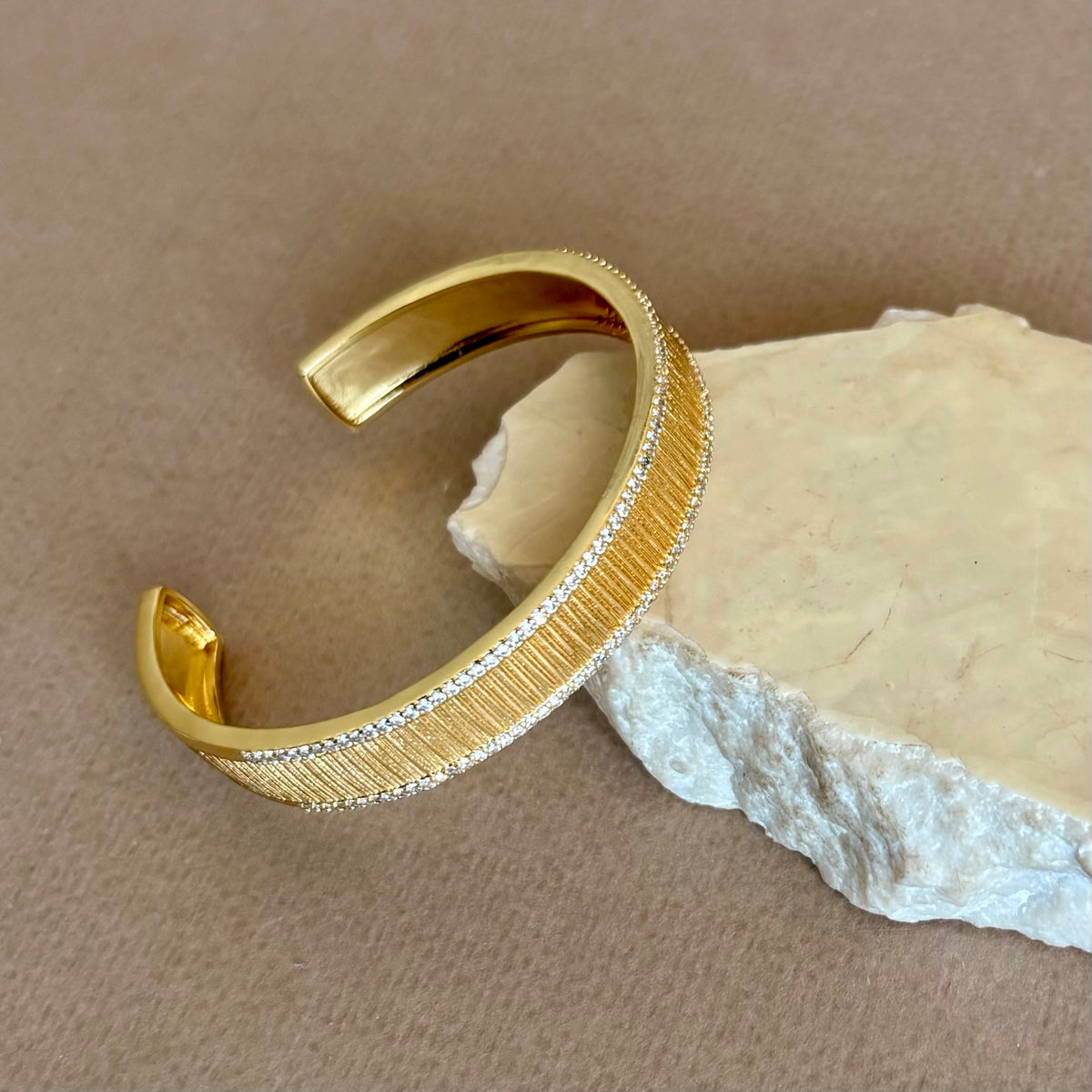 Omira | Gold Plated Bangle
