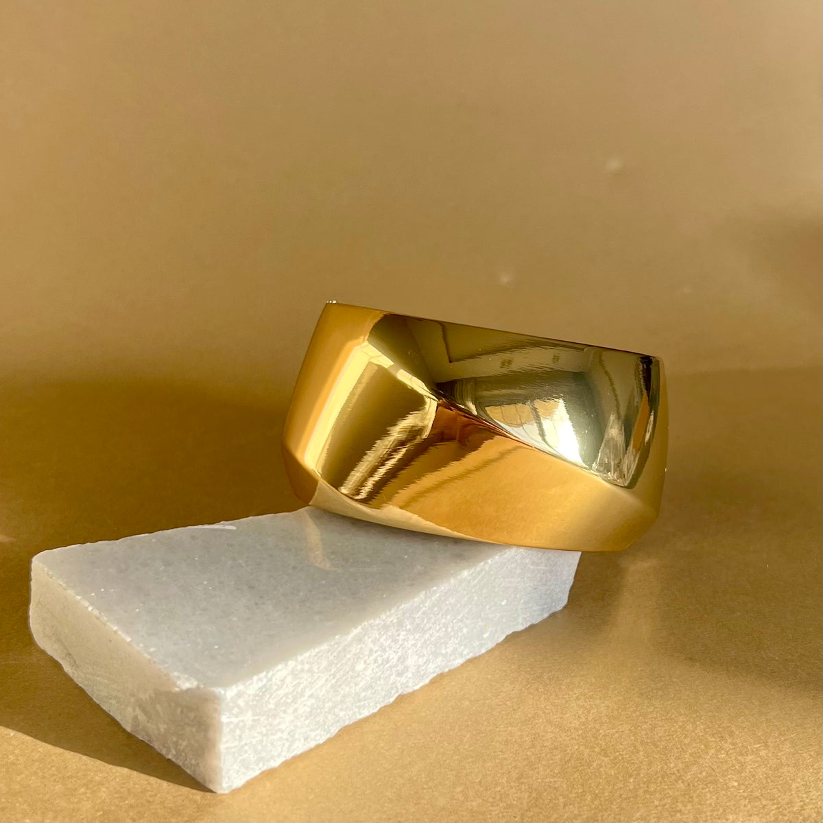 Ondulando 03 | Gold Plated Bangle