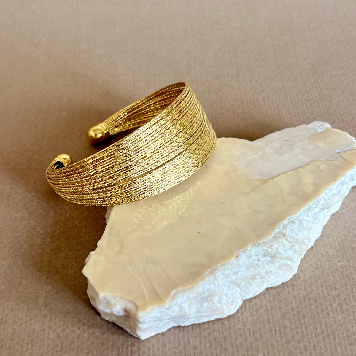 Verouna | Gold Plated Bangle