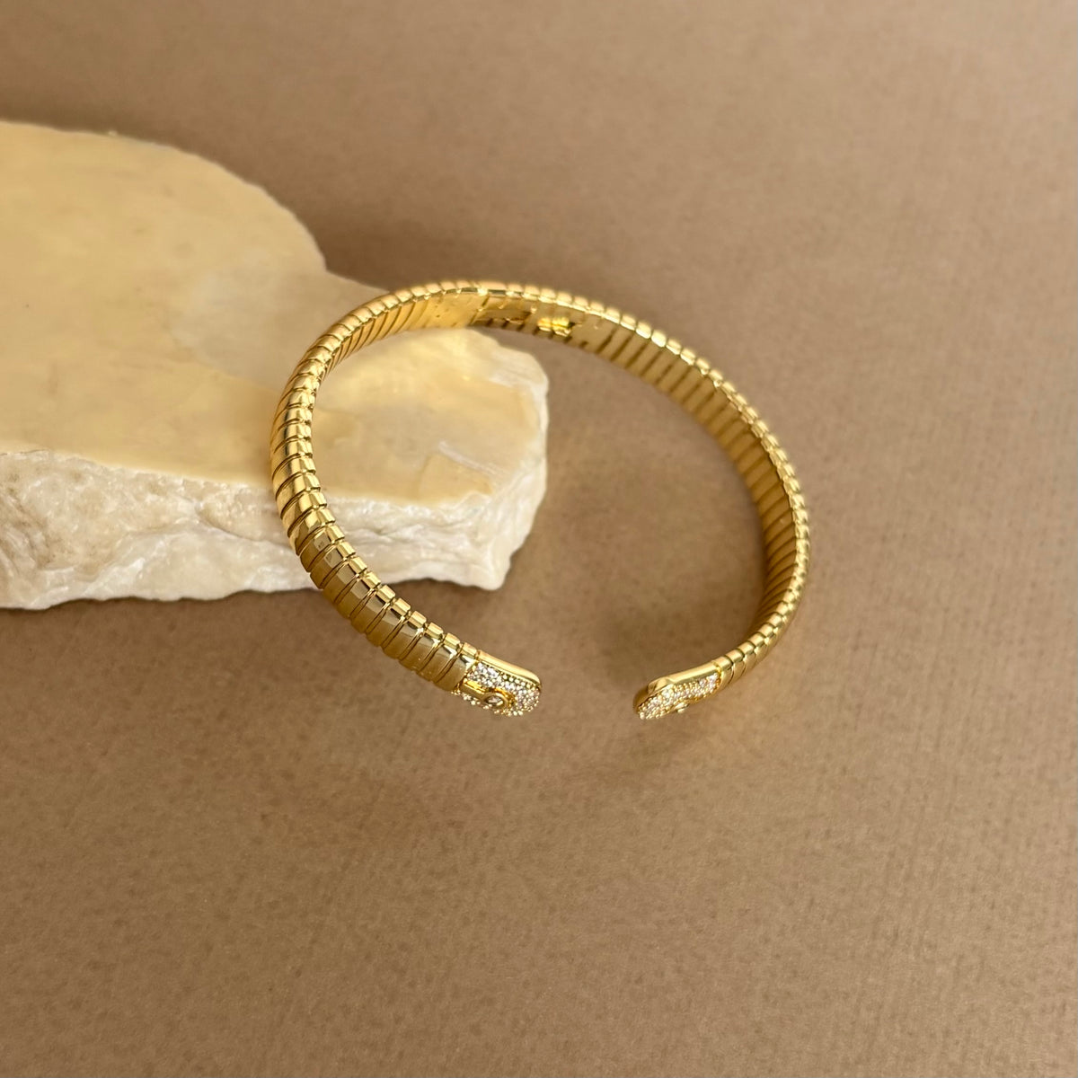 Orfin 02 | Gold Plated Bangle