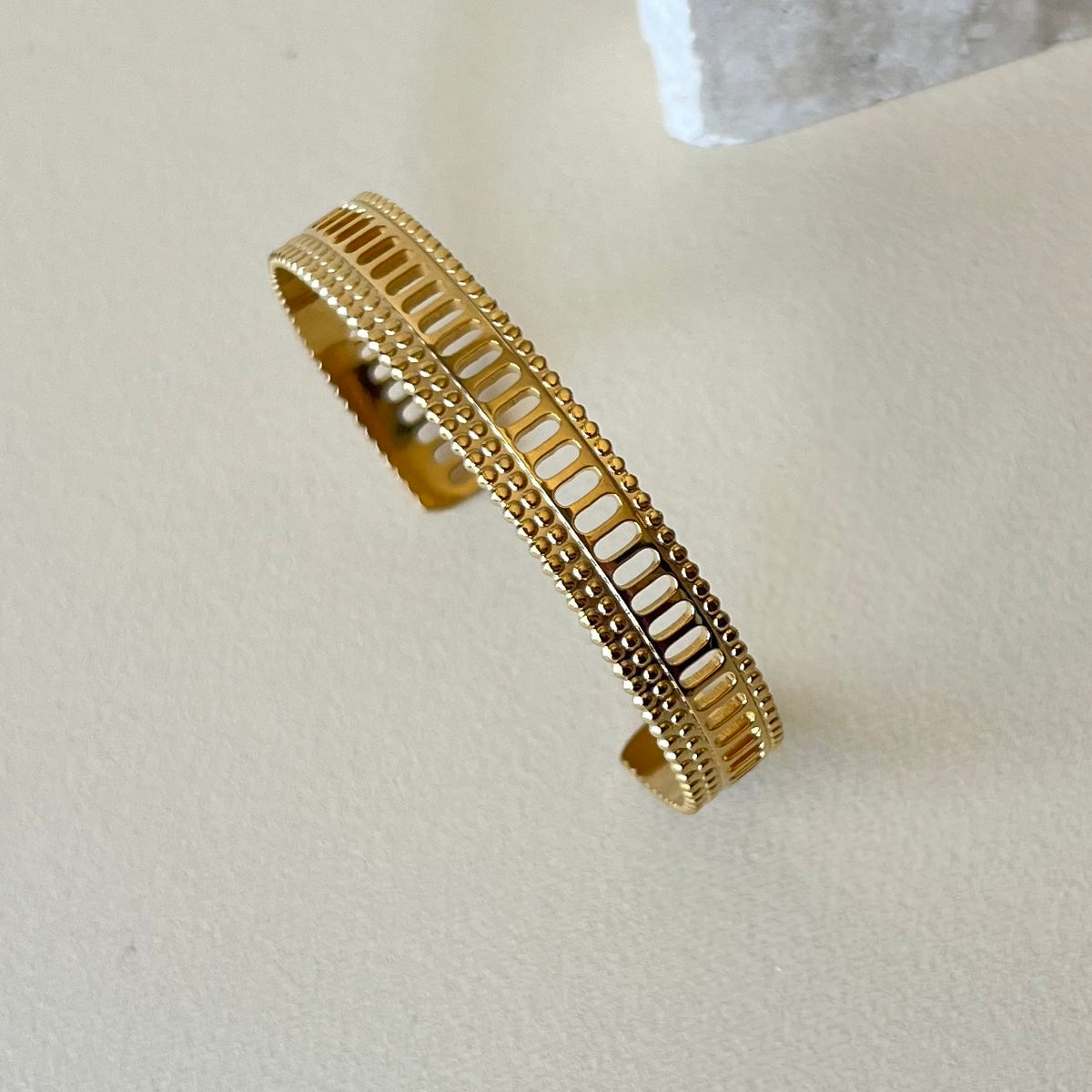 Sphere 05 | Gold Plated Bangle