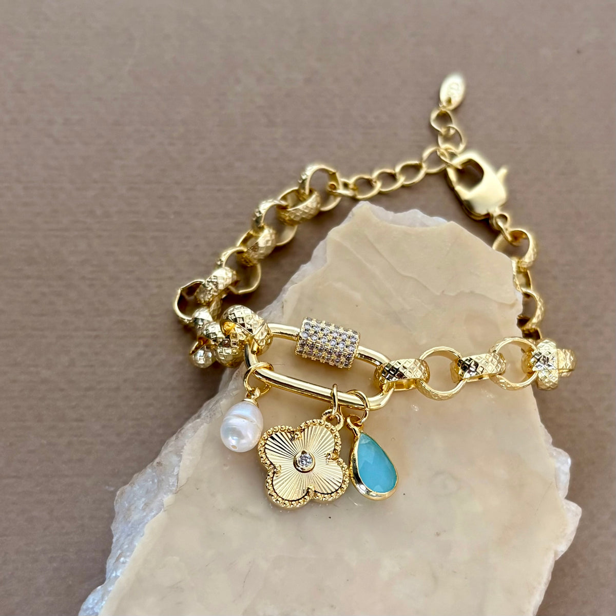 Vesclaire | Gold Plated Bracelet