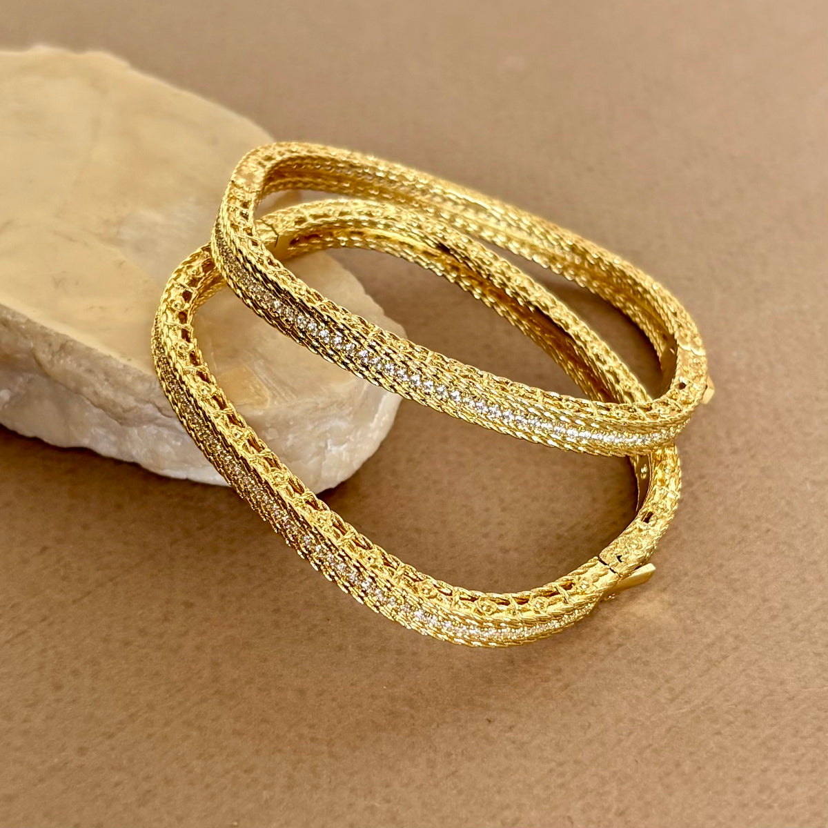 Mirevon | Gold Plated Bangle