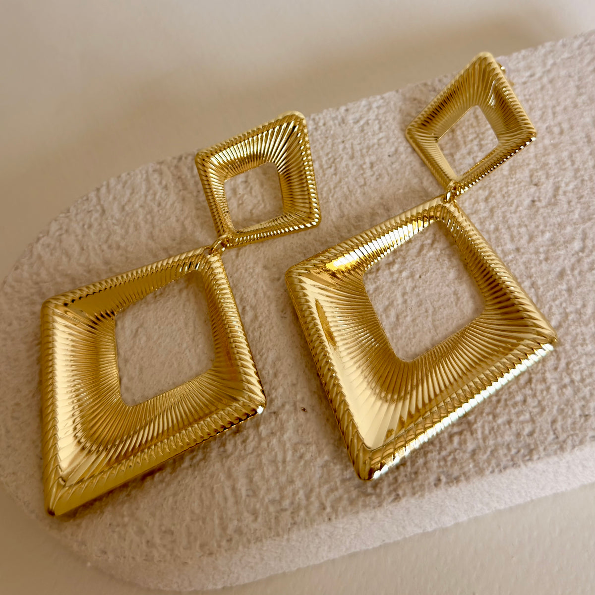 Kaelor | Gold Plated Earrings