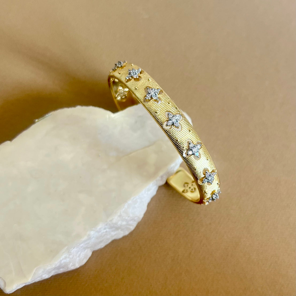 Mother of pearl 03 | Gold Plated Bangle
