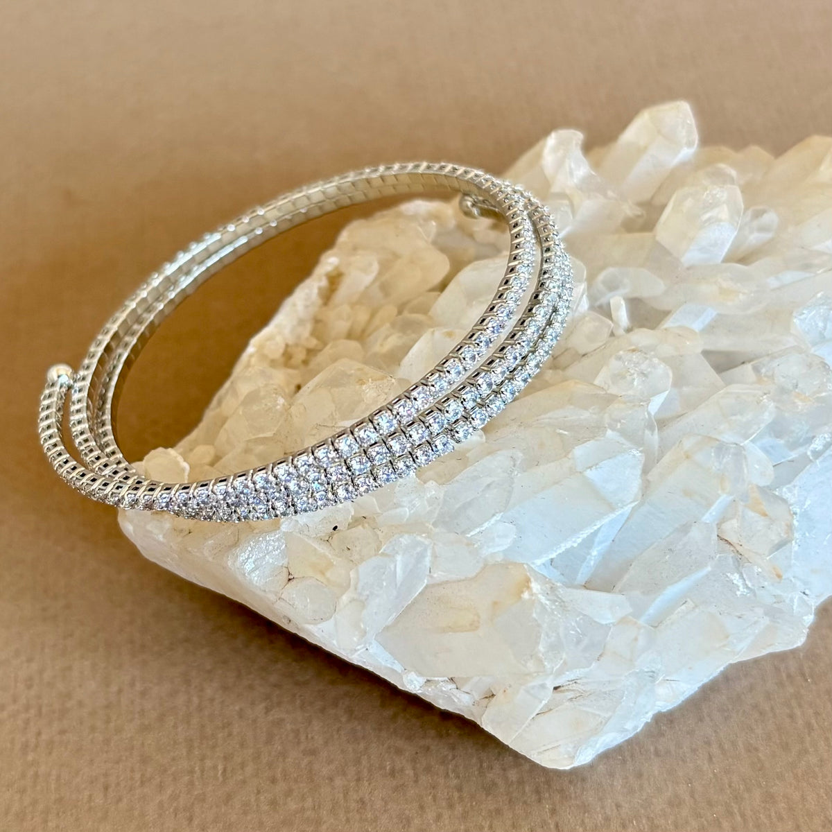 Zorique 02 | White Gold Plated Bangle