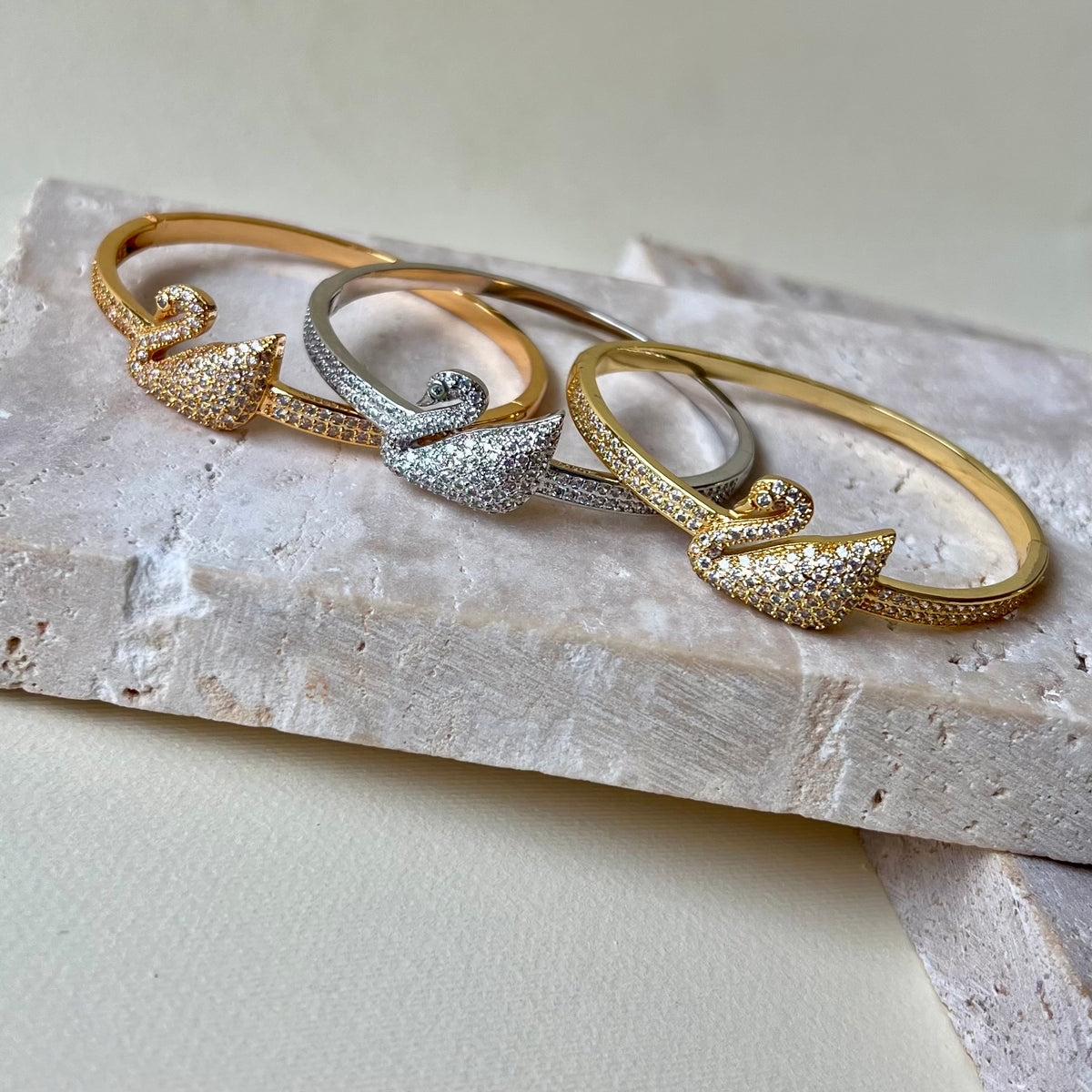 Royal Swan | 24K Gold Plated [Set of 3 Bangles]