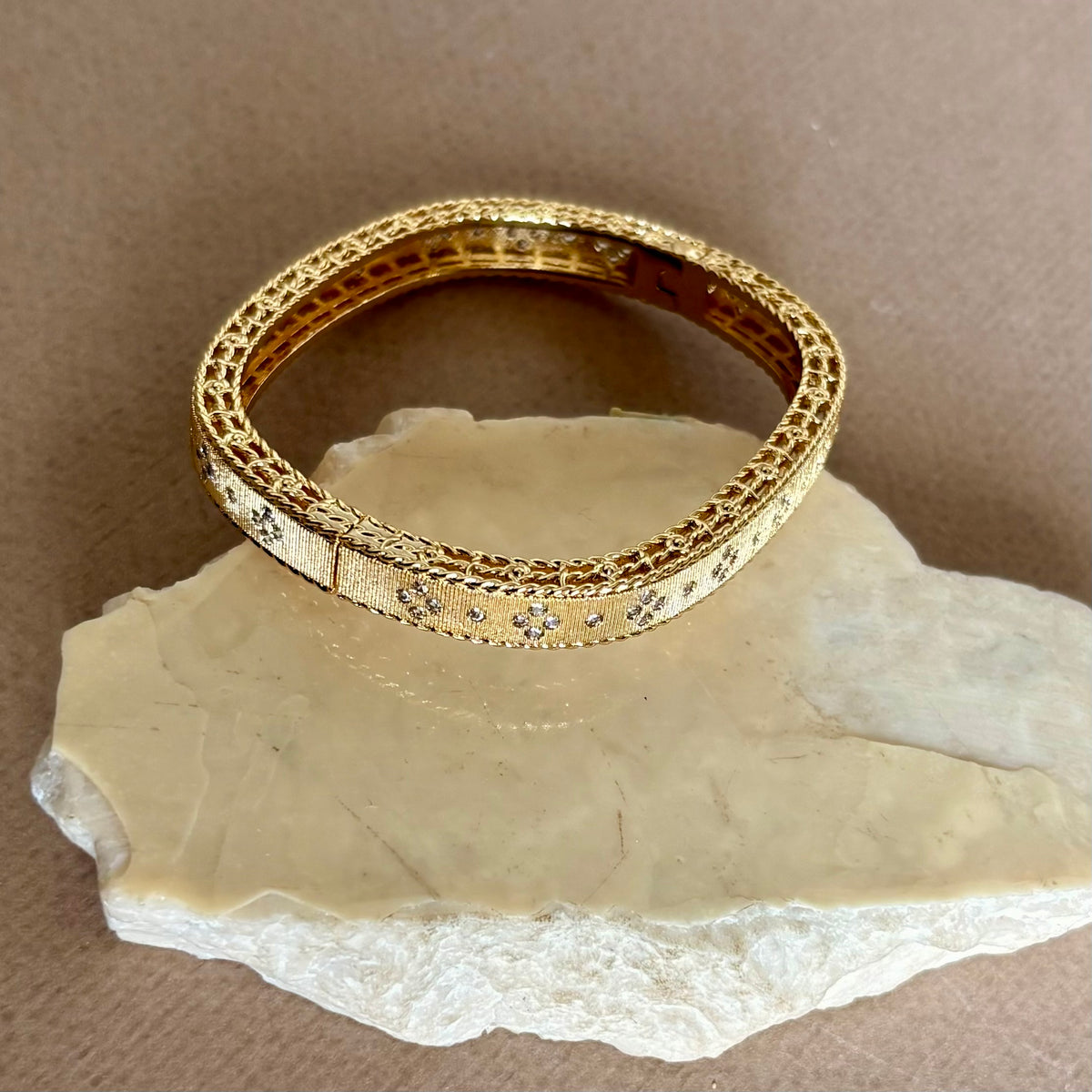 Lavorin 02 | Gold Plated Bangle
